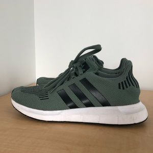 Adidas Swift Run/ Women’s 6.5